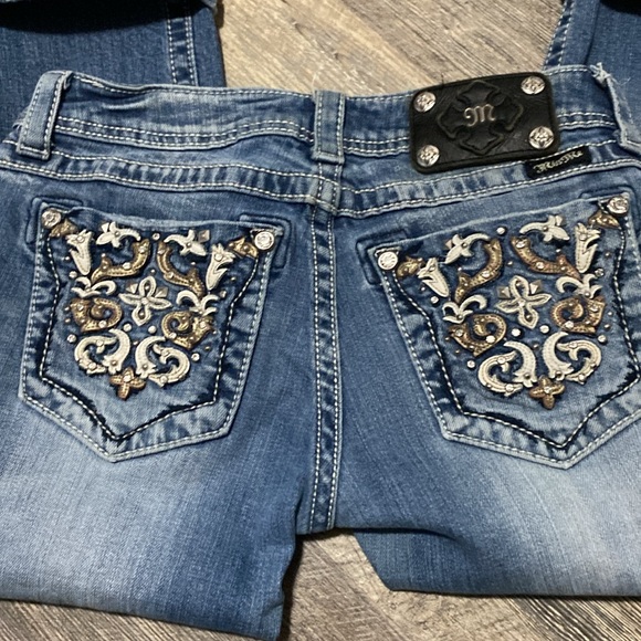 Miss Me Capris - Picture 1 of 14